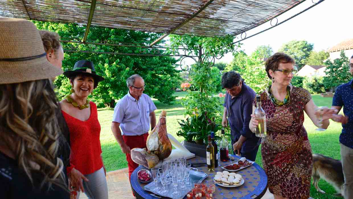 ambiance apéritif à la Maison d'Anaïs